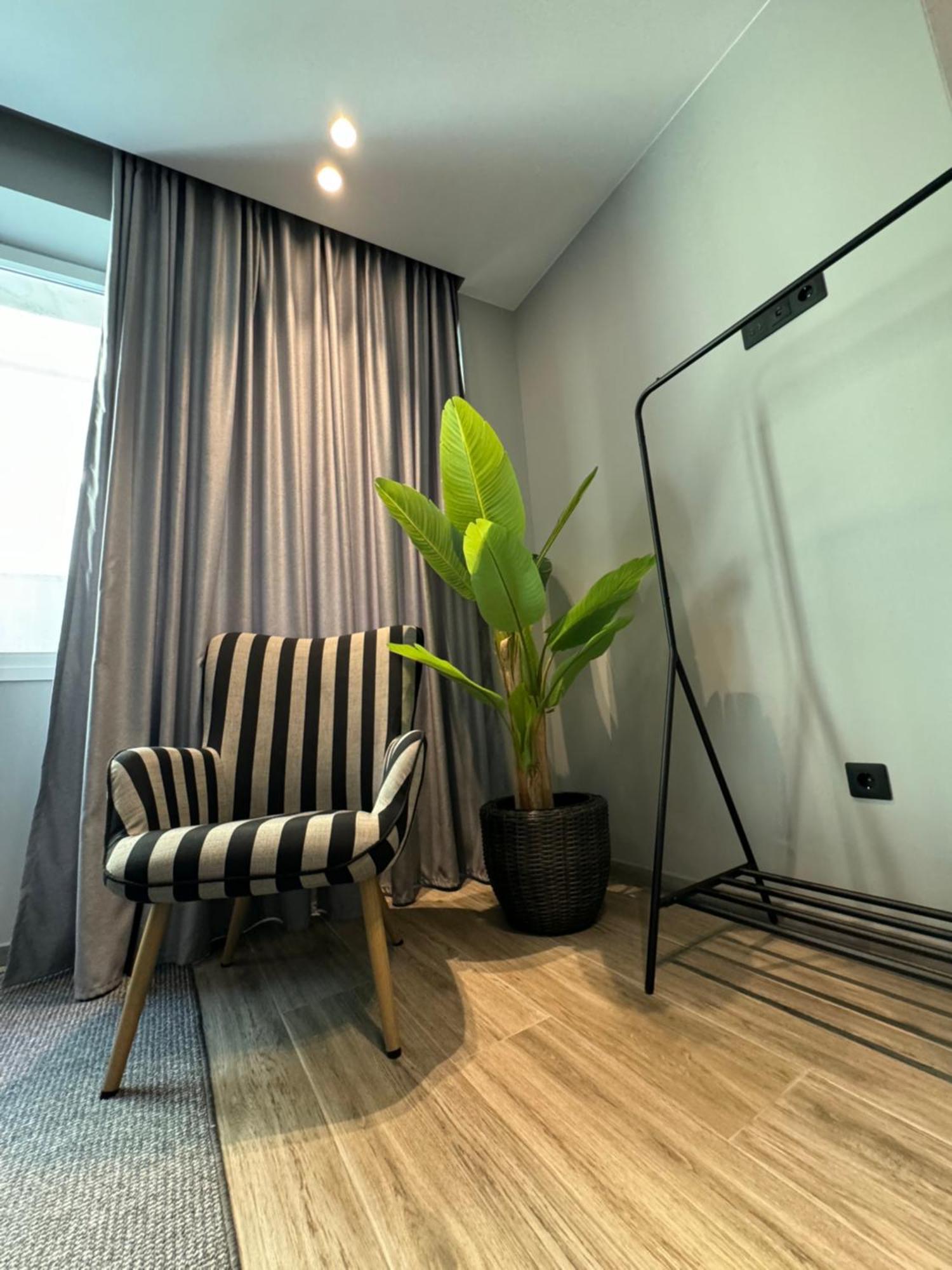 No9, Chic & Modern 2Bdr Apartment In The Centre Of Thessaloníki Luaran gambar